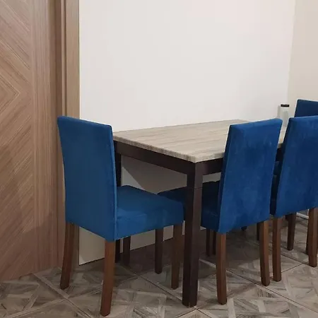 Charming 2 Bedroom In Esenyurt, דירה *